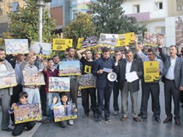 Manisa'dan Mısır Darbecilerine Tepki
