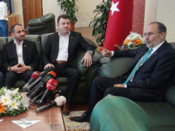HÜDA PAR'dan Ak Parti ve Saadet Partisine Bayram Ziyareti