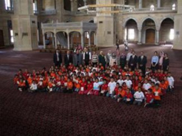 Adana'da 'Cami-Çocuk Arkadaşlığı' Etkinliği
