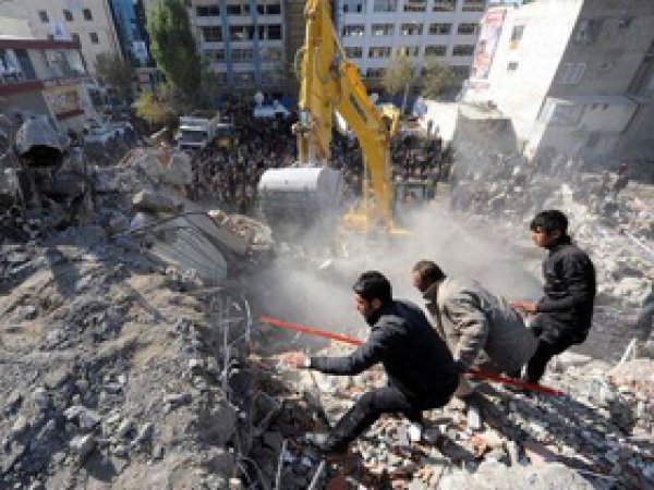'Van Depremi 37 Atom Bombasına Denktir'