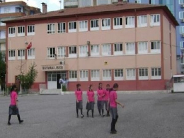 "Batman Lisesi'nin İsmi İade Edilsin" 