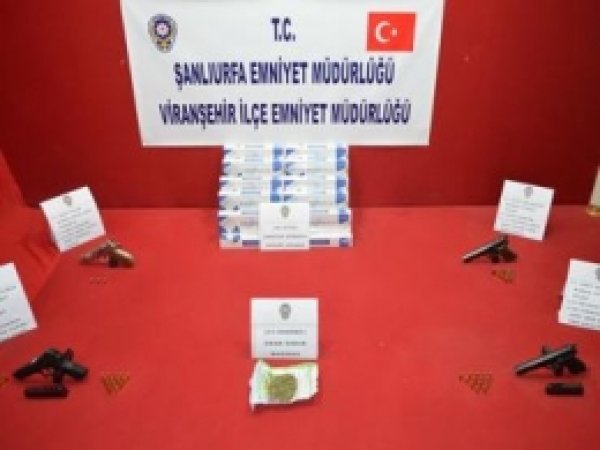 Viranşehir'de Silah Ve Kaçak Sigara Ele Geçirildi 