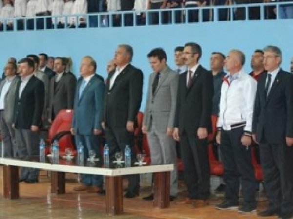 Vali'nin Müdür'e  Sert Uyarı 