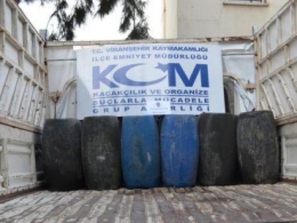 Viranşehir'de Kaçak Mazot Ele Geçirildi 