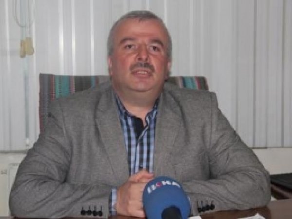 Hür Der'den Başörtülü Milletvekillerine Destek  