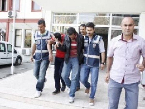 Mersin'de Telefon Dolandırıcıları Adliyeye Sevk Edildi 