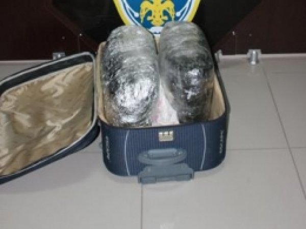Bingöl'de 10 Kilo Esrar Ele Geçirildi 