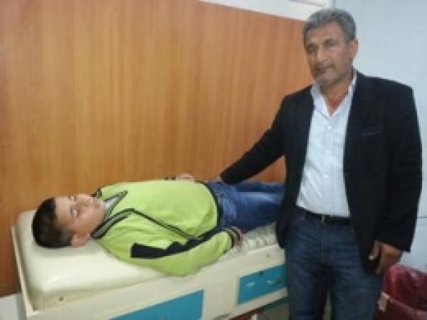 Öğrenci Velisi: Öğretmen Oğlumu Darp Etti 
