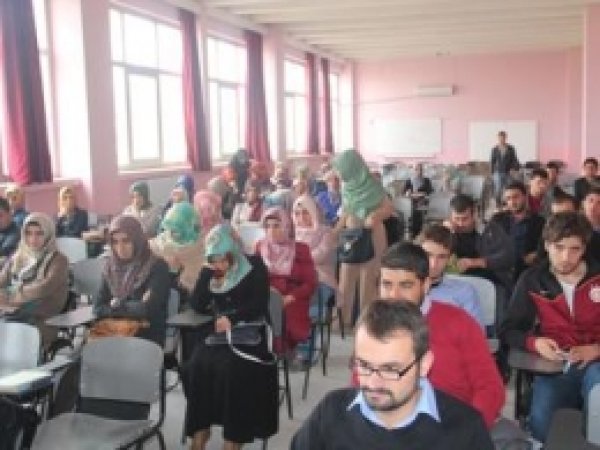 Eğitim Ve Toplum Paneli Düzenlendi 