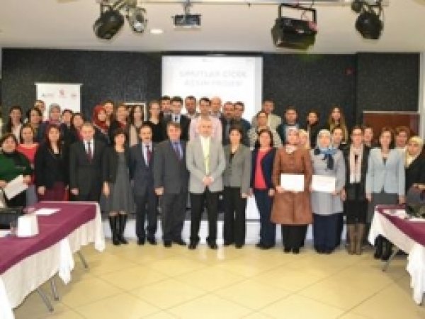 "Umutlar Çiçek Açsın" 
