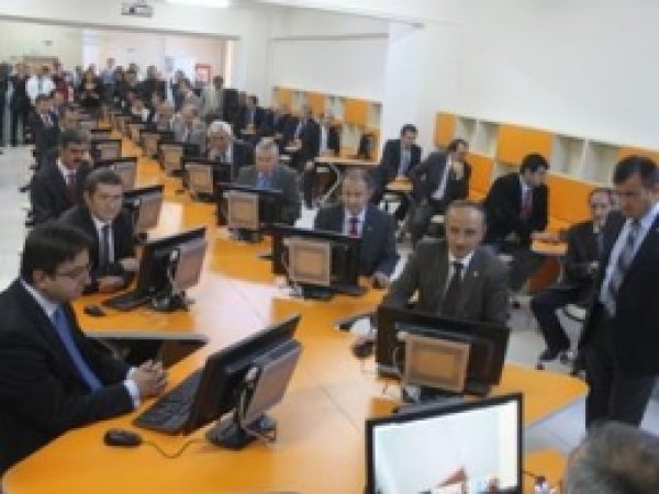 YYÜ'den Bilişim Yatırımı 