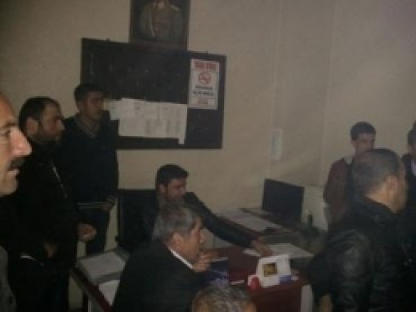 Sason Halkı  Elektrik Kesintilerine İsyan Etti 