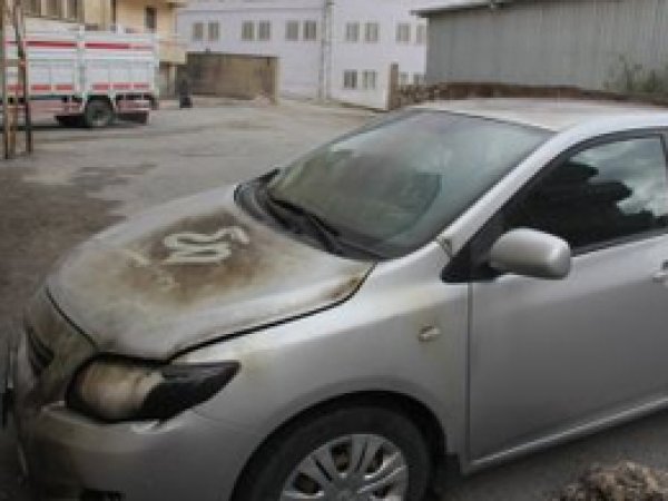 CHP'li Başkanın Aracı Kundaklandı
