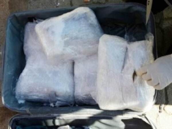 Manisa'da Kaçakçılık Baskını: 9 Gözaltı 