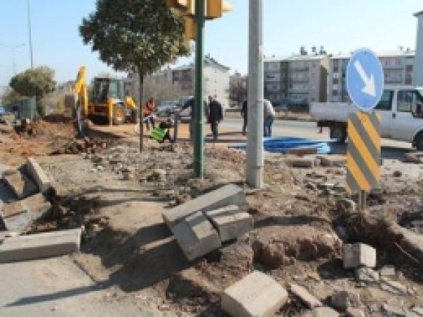 Bingöl'de Öldüren Kavşak Yenileniyor 