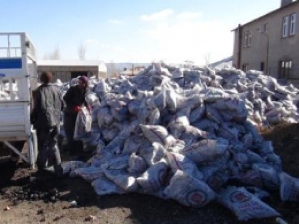 Bingöl Karlıova'da Kömür Dağıtımına Başlandı 