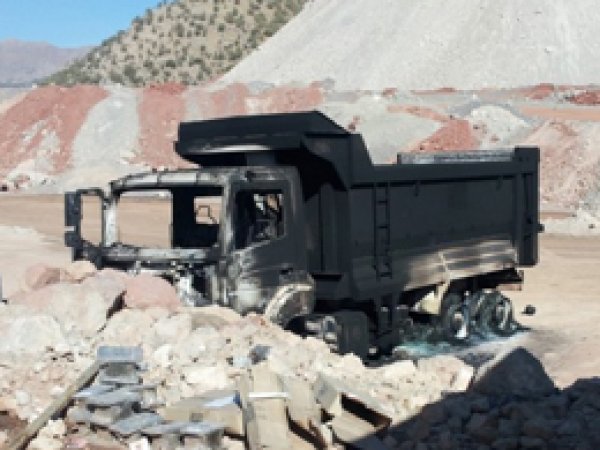 Şırnak’ta PKK İş Makinelerini Yaktı