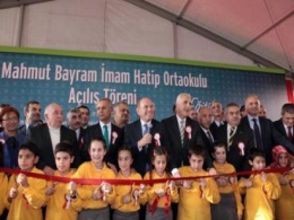 Maltepe'de İmam Hatip Ortaokulu Açıldı 