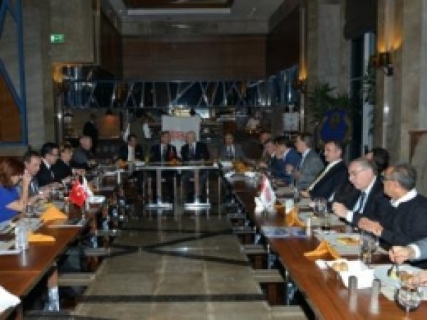 "Uçak Seferleri İçin Gün Sayıyoruz"  