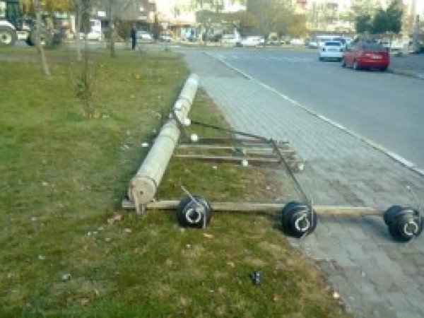 Kovancılar'da Elektrik Direkleri Kaldırılıyor  