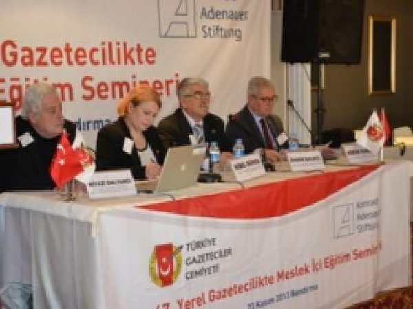 Bandırma'da Yerel Medya Semineri Düzenlendi 