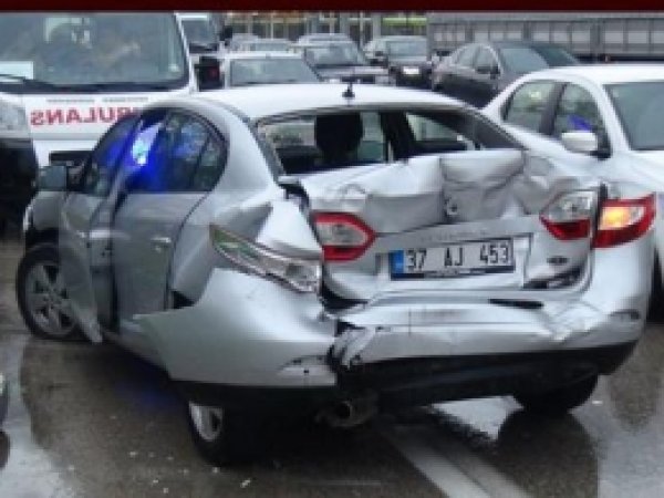 Bursa'da Trafik Kazası: Bir Yaralı 