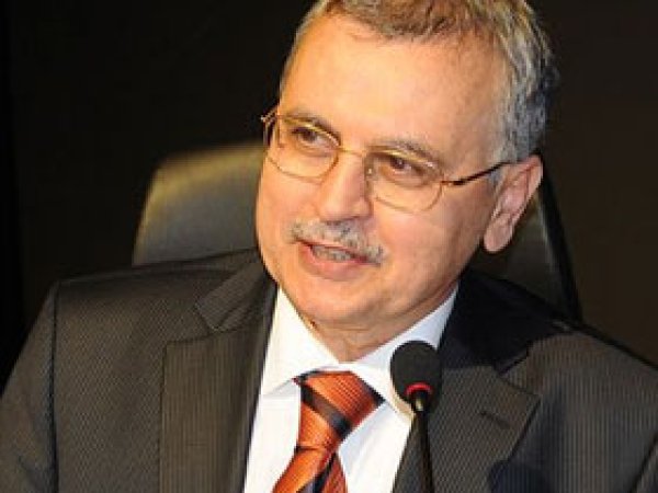 'Zaman Gazetesi'nin Aldığı Tavır Yanlıştır'