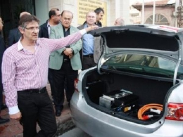 Dünyanın En İddialı Elektrikli Otosu Tarsus'ta Tanıtıldı 