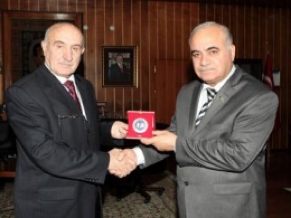 Nahcivan Muallimler Enstitüsü'nden Atatürk Üniversitesine Ziyaret 