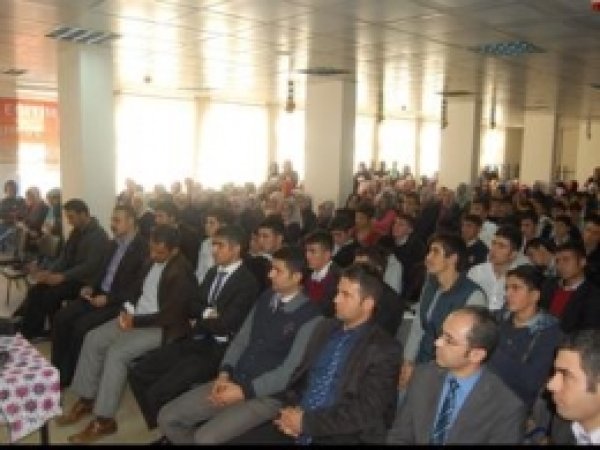 "Kendinizi Çocuğunuzun Yerine Koyun" 