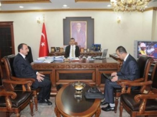 Vali Güvenç, TÜİK'in Anketine Katıldı 