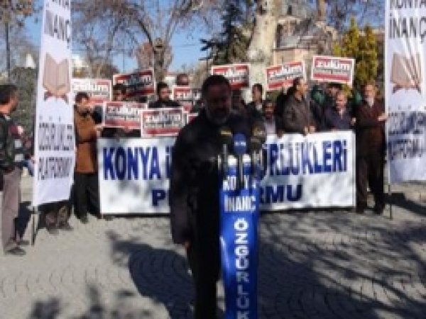 "Zulüm Kemalat Gösteriyor" 