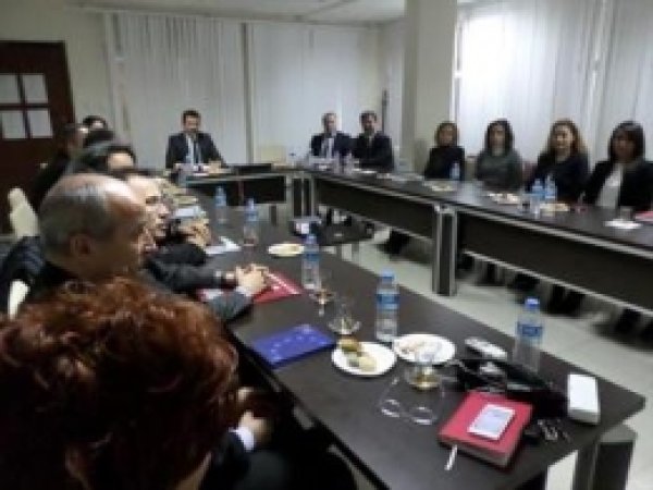 2013 Yılı Değerlendirme Toplantısı Düzenledi  