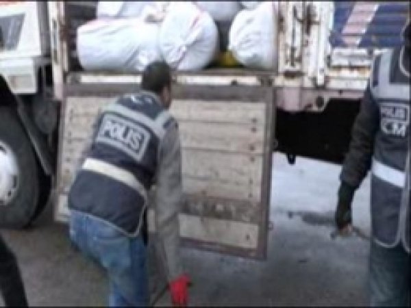 Adana'da 730 Kg Uyuşturucu Ele Geçirildi 