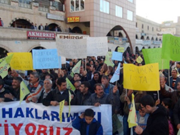 İşçiler Sesini Duyurmak İçin Açık Havada Toplandı