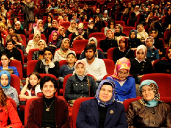 Kumla Çizilen Resimler İzleyenleri Büyüledi 