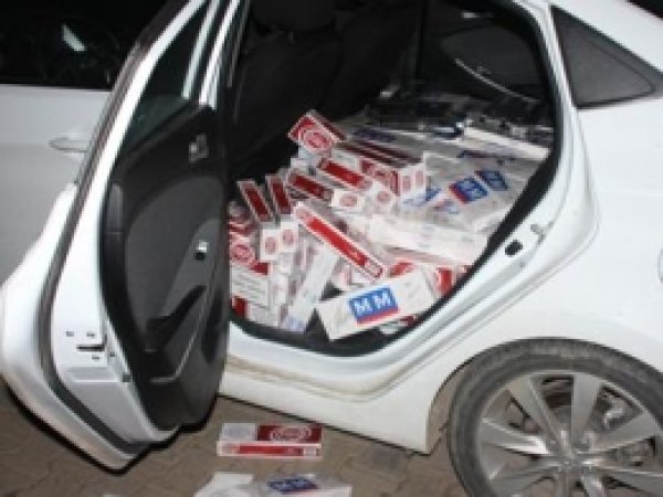 Bingöl'de Eroin ile Kaçak Sigara Yakalandı