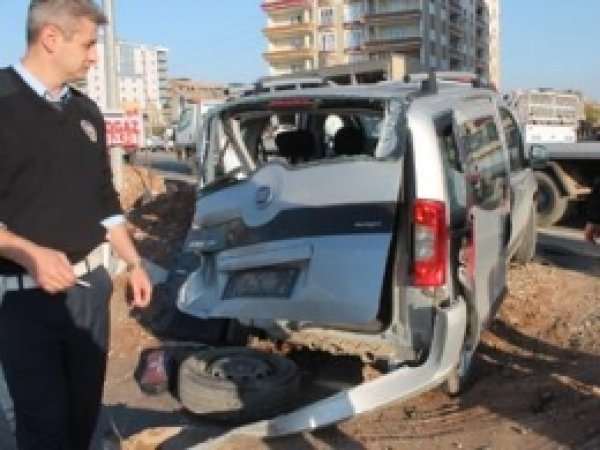 Mardin'de Trafik Kazası: 3'ü Ağır 6 Kişi Yaralandı 