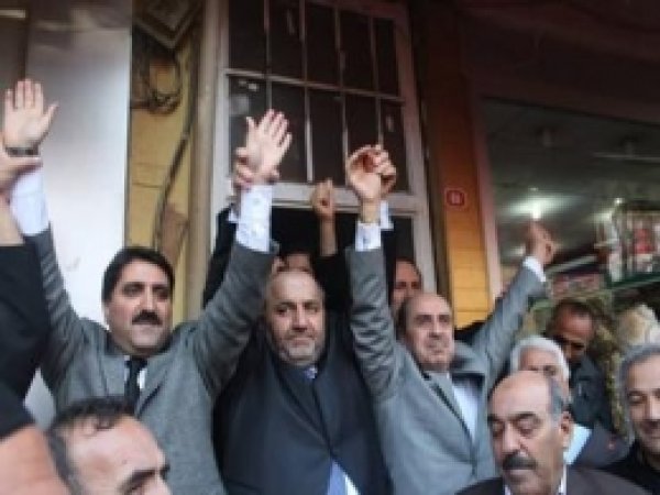 Bingöl Belediye Başkanı Atalay, Saadet Partisine Geçti 