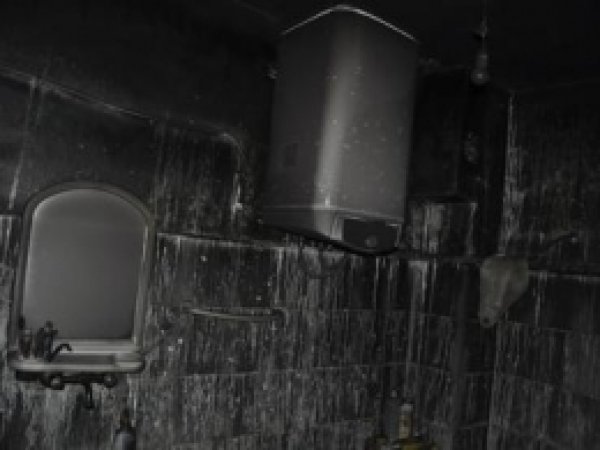 Elektrik Yükselticisi Patladı 