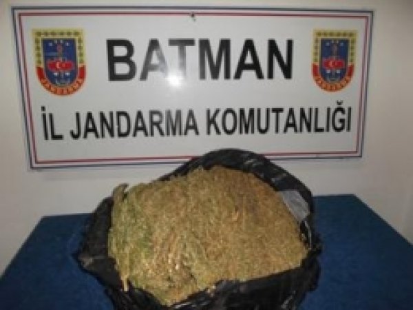 Batman'da 10 Kg Esrar Ele Geçirildi 