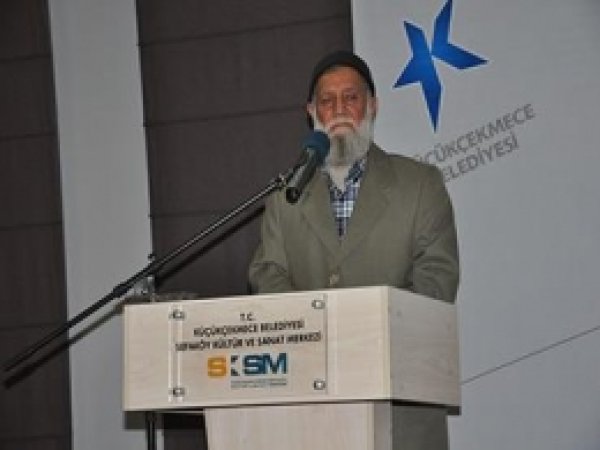 'Kur'an'ı Yaşamak İzzet ve Şereftir'