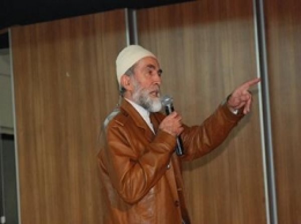 İnsanlığın Kurtuluş Kaynağı Kur'an'dır 