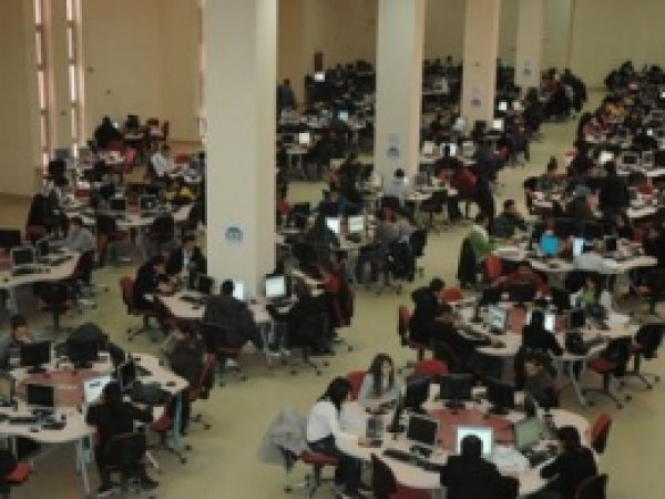 Selçuk'ta E-sertifika Programları Başladı 