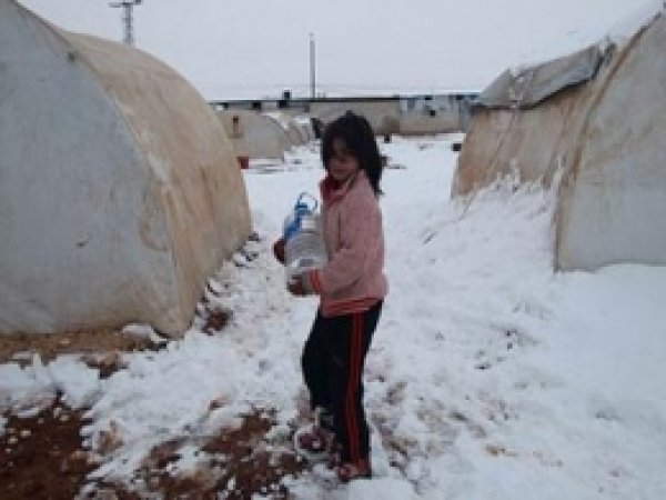 Suriyeli Mültecilerin Kışın Ağır Şatlarıyla İmtihanı  