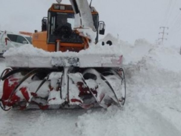 Van'da 364 Köy Yolu Ulaşıma Kapandı 