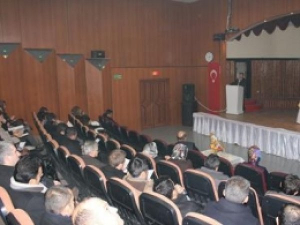 Ağrı'da TÜBİTAK Bilgilendirme Toplantısı 