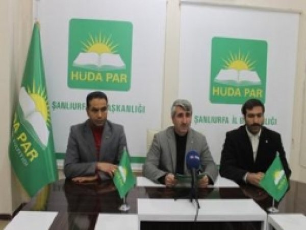 "Bangladeş Hükümetini Lanetliyoruz" 
