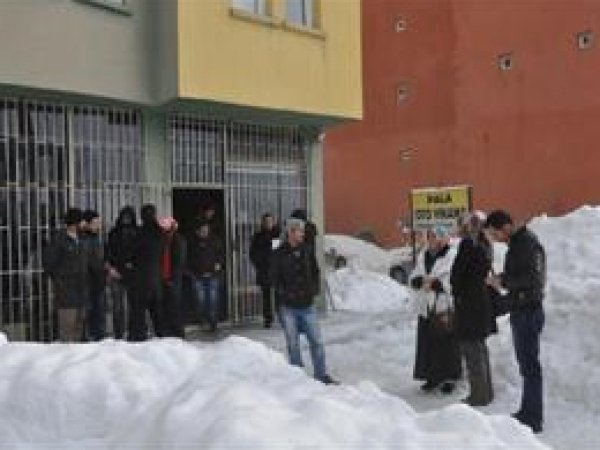 CHP'li Başkan Adayı Evinde Öldürüldü