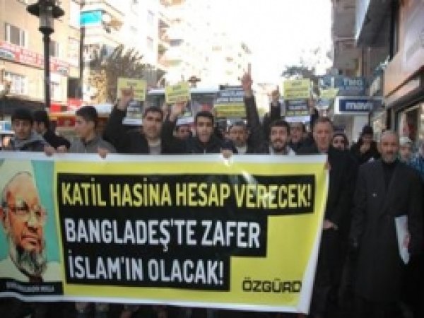 Diyarbakır'da Molla'nın İdam Edilmesine Tepki 